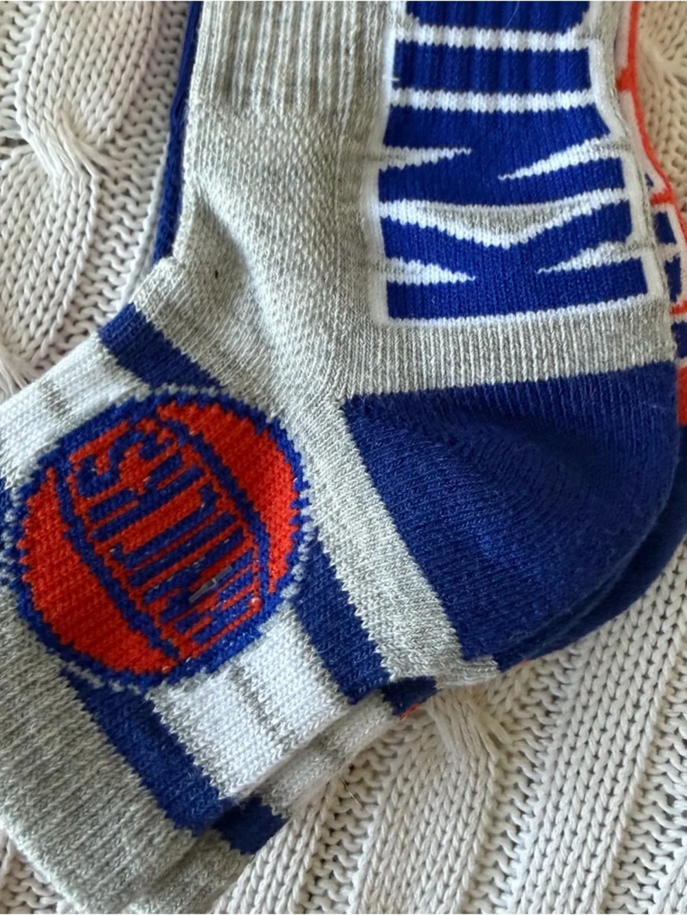 NEW YORK Knicks Kids Crew Socks 3 Pairs Size 4 - 9 Children’s Sock NBA Licensed